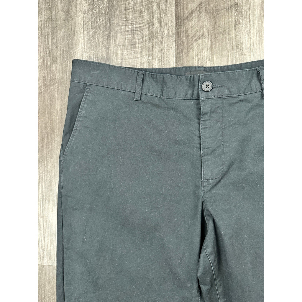 Under 510 Slim Tapered Fit Chino Pants in Black — Size 36x28 // Preowned
