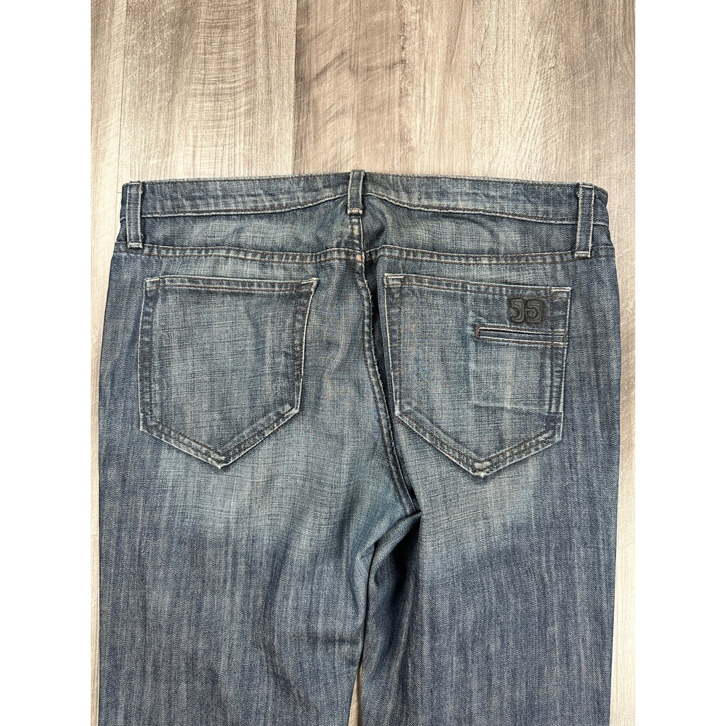 Joe's Jeans The Rocker Slim Bootcut Jean in Medium Wash — Size 36