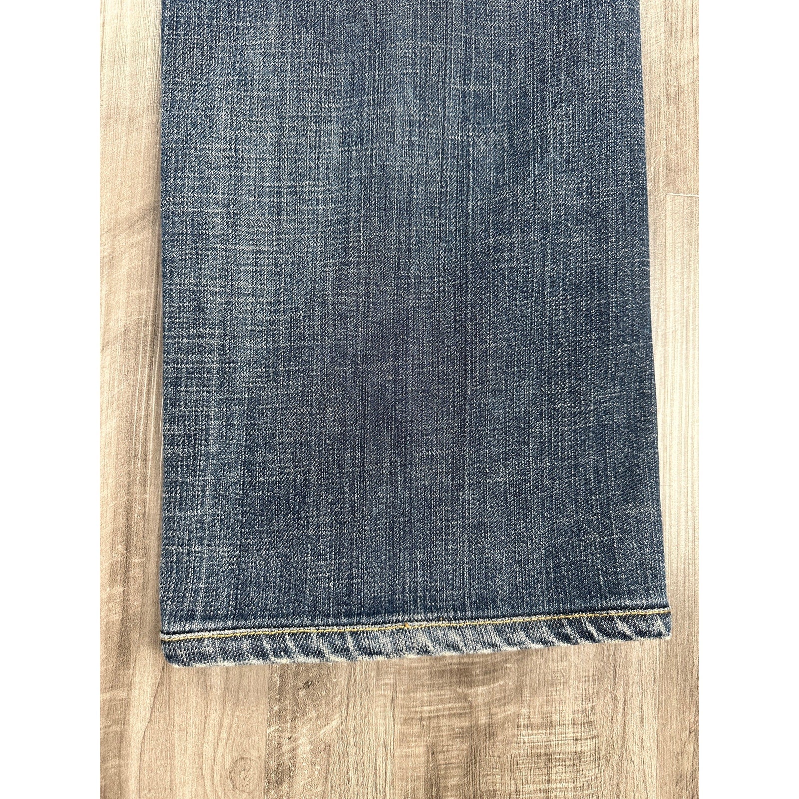Façonnable Jeans Modele F40 Straight Leg Jean in Medium Blue Wash — Size 36