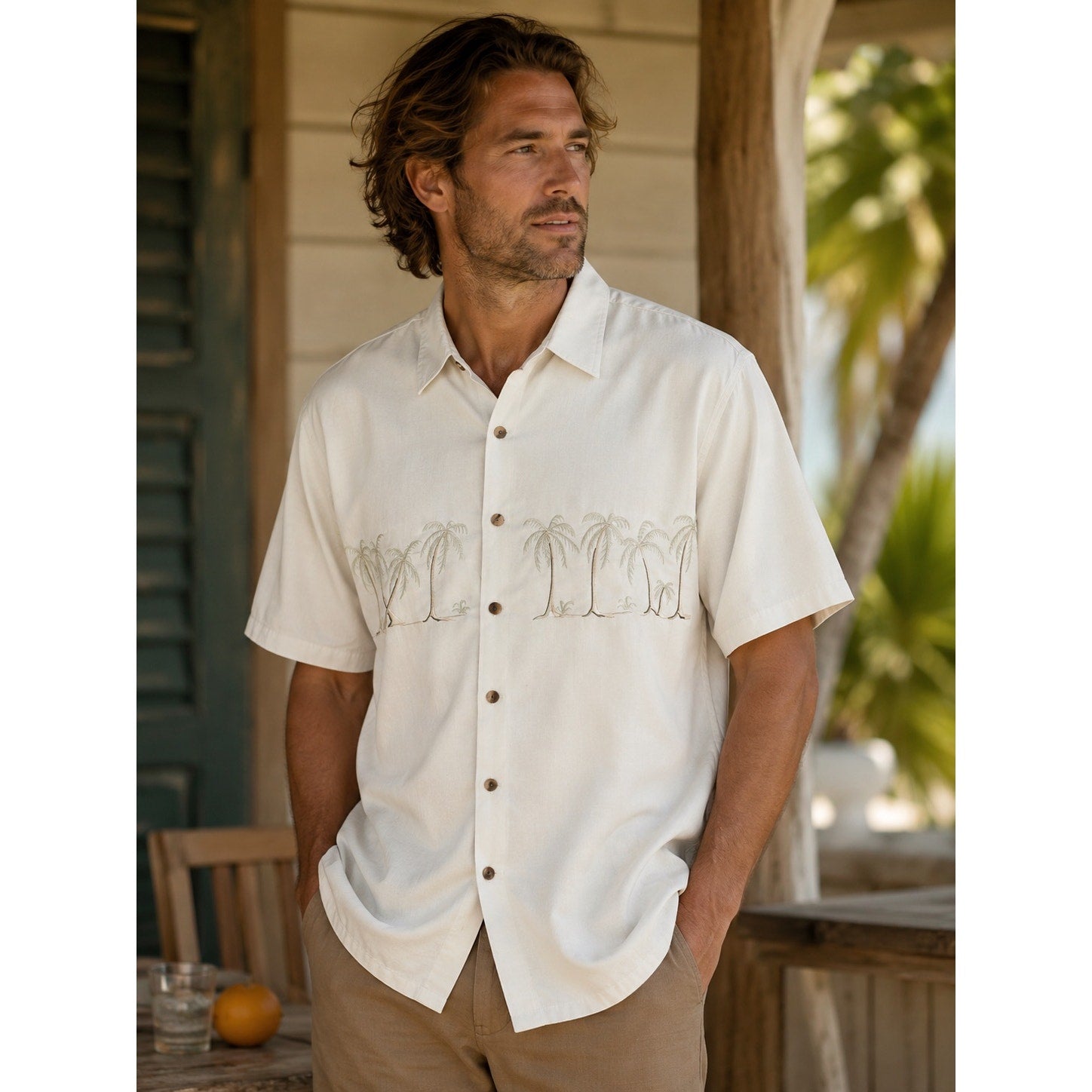Bamboo Cay Hawaiian Tropical Palms Short Sleeve Button Down in Cream — Size L // Preowned
