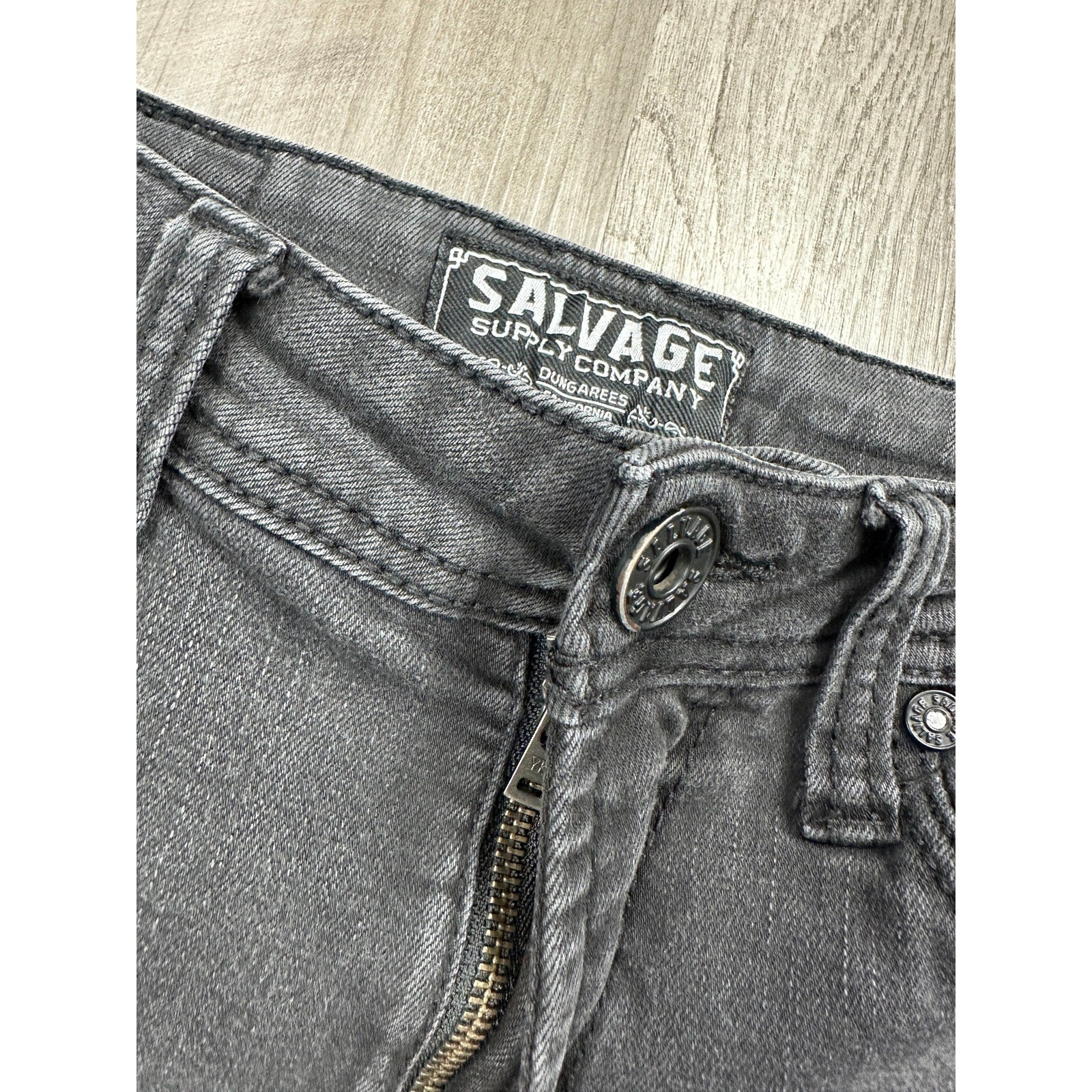Salvage Supply Company Regular Fit Mayhem Straight Jeans in Black — Size 30x32 // Preowned