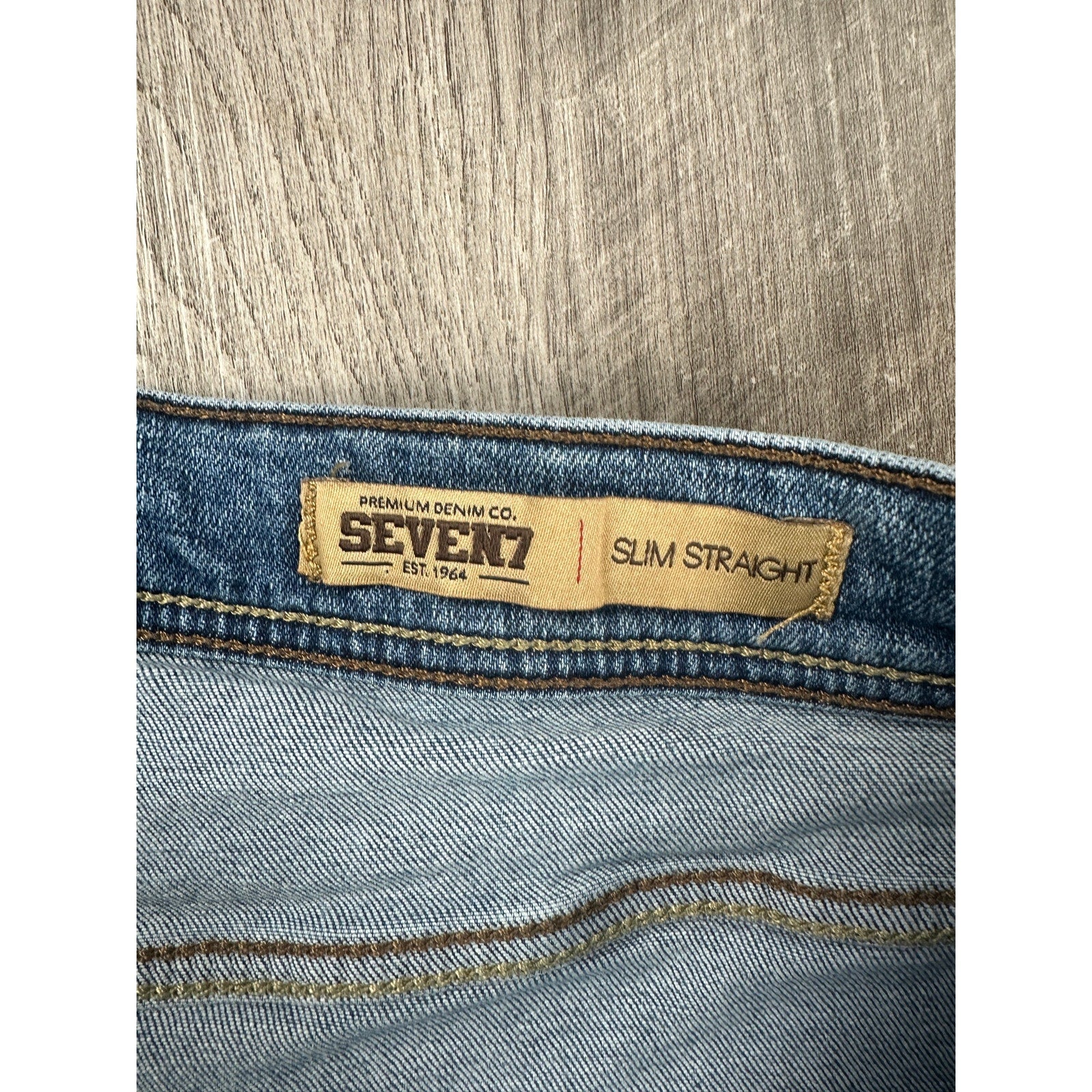 Seven7 Jean Co. Slim Straight Leg Premium Denim Jean in Light Wash — 32x32