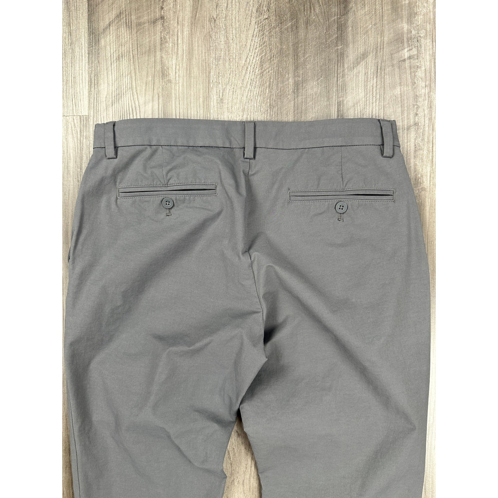 Vineyard Vines On the Go Performance Chino Pants in Gray — Size 33x32 // Preowned
