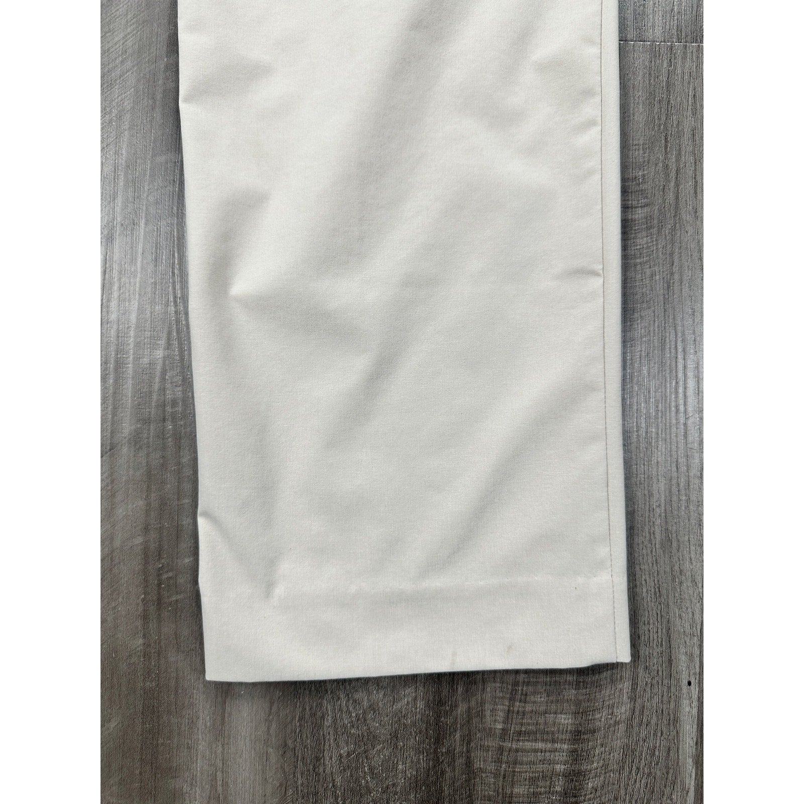Peter Millar Surge Tailored Fit Crown Crafted Trouser Pants in Stone — Size 33x32 // Preowned