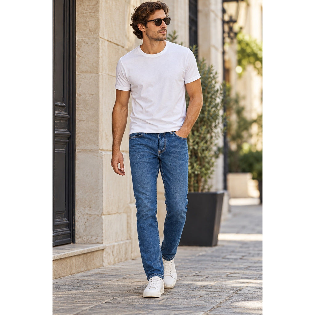 A.P.C. Petit New Standard Modern Slim Straight Jeans — Size 32 // Preowned