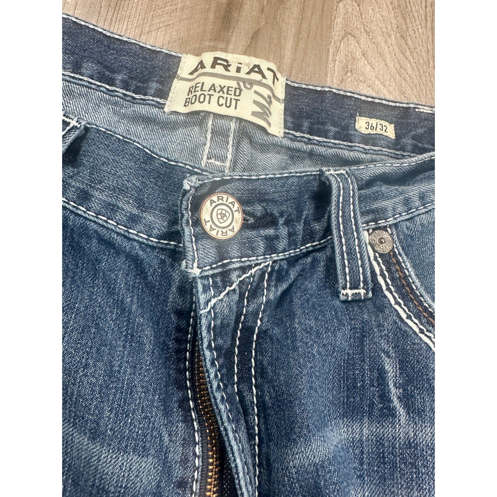 Ariat M4 Low Rise Coltrane Boot Cut Jean in Durango Blue — Size 36x32 // Preowned