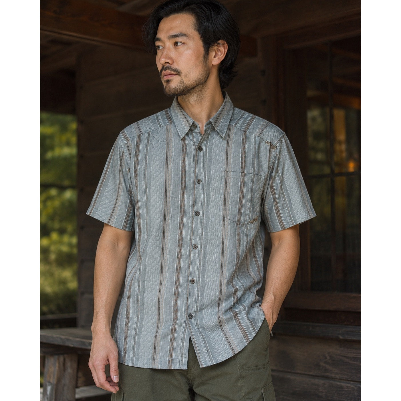 Mountain Hardwear Short Sleeve Geo Striped Button Down in Gray Multi — Size Large // Preowned