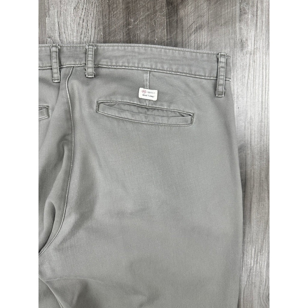 AG Adriano Goldschmied Supply Standard Issue Khaki Straight Leg Military Hand Twill Chino Pants — Size 31 // Preowned