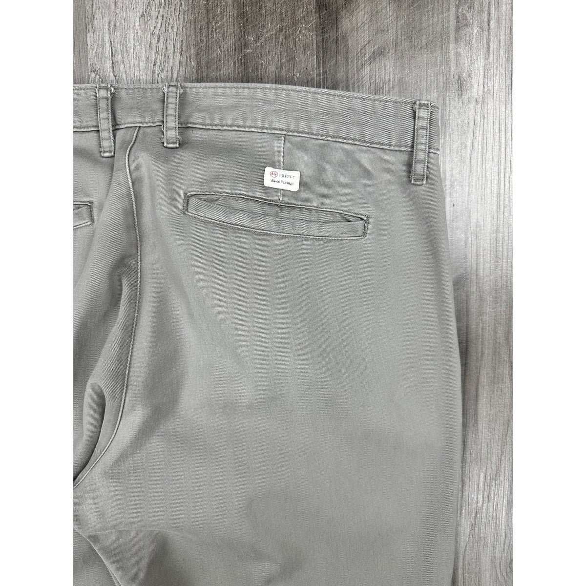 AG Adriano Goldschmied Supply Standard Issue Khaki Straight Leg Military Hand Twill Chino Pants — Size 31 // Preowned