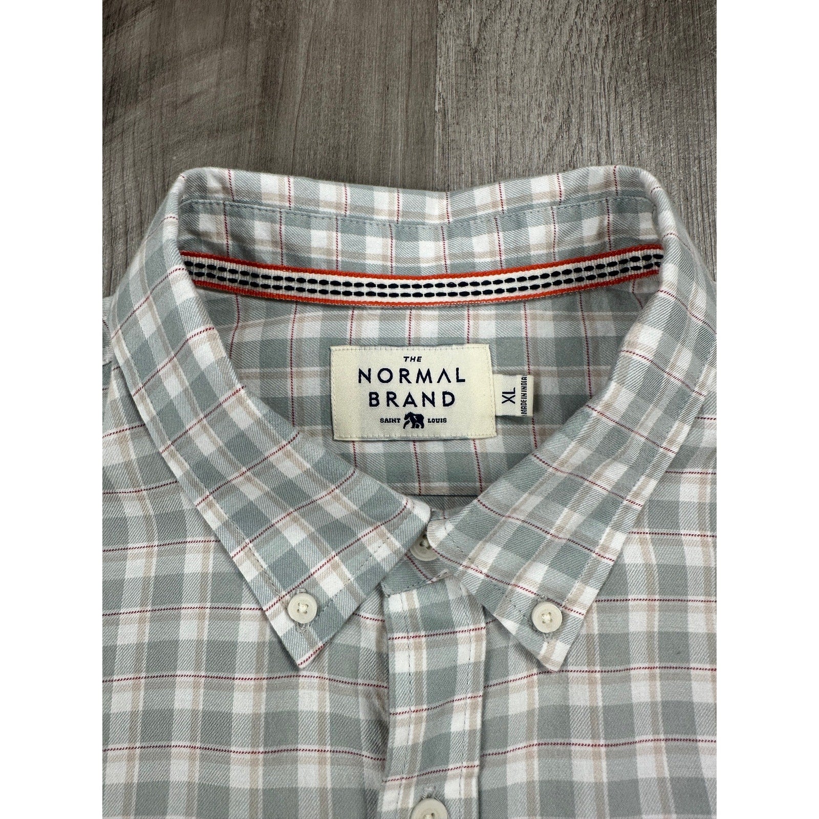 The Normal Brand Plaid Long Sleeve Button Down in Gray Tan Red and White — Size XL // Preowned