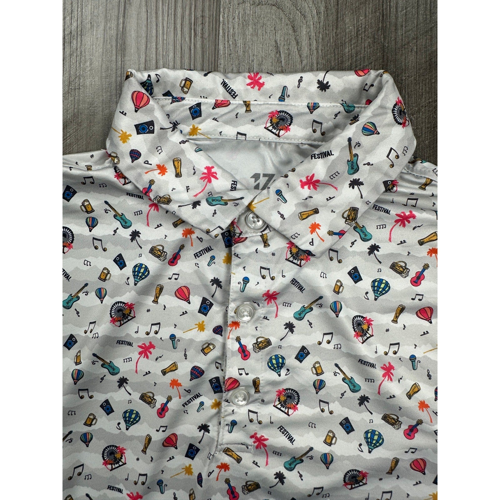 1764 Festival Print Golf Polo in Silver Gray Ivory Multi-Print — Size Medium // Preowned