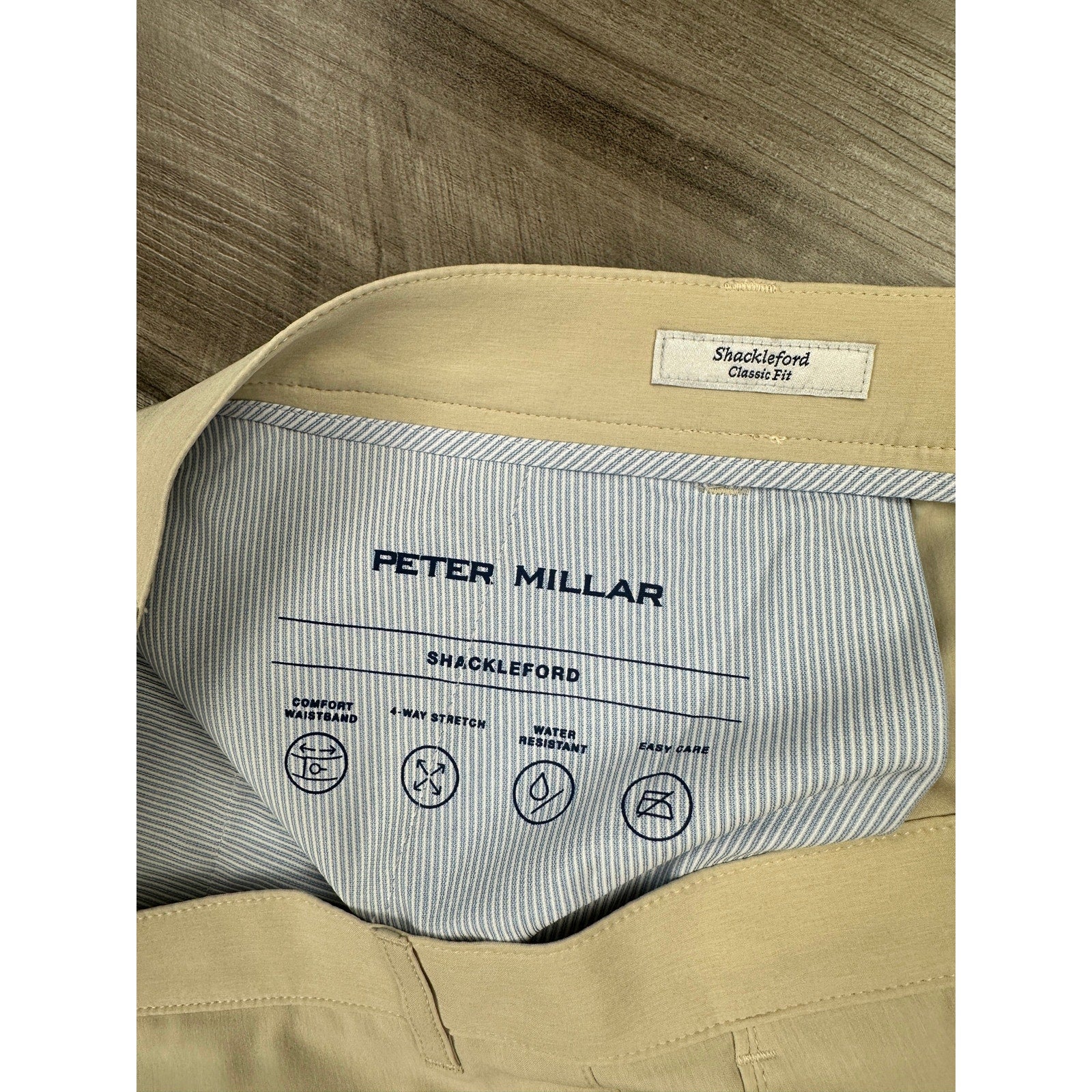 Peter Millar Shackleford Classic Fit Performance Hybrid Short in Sand — Size 40