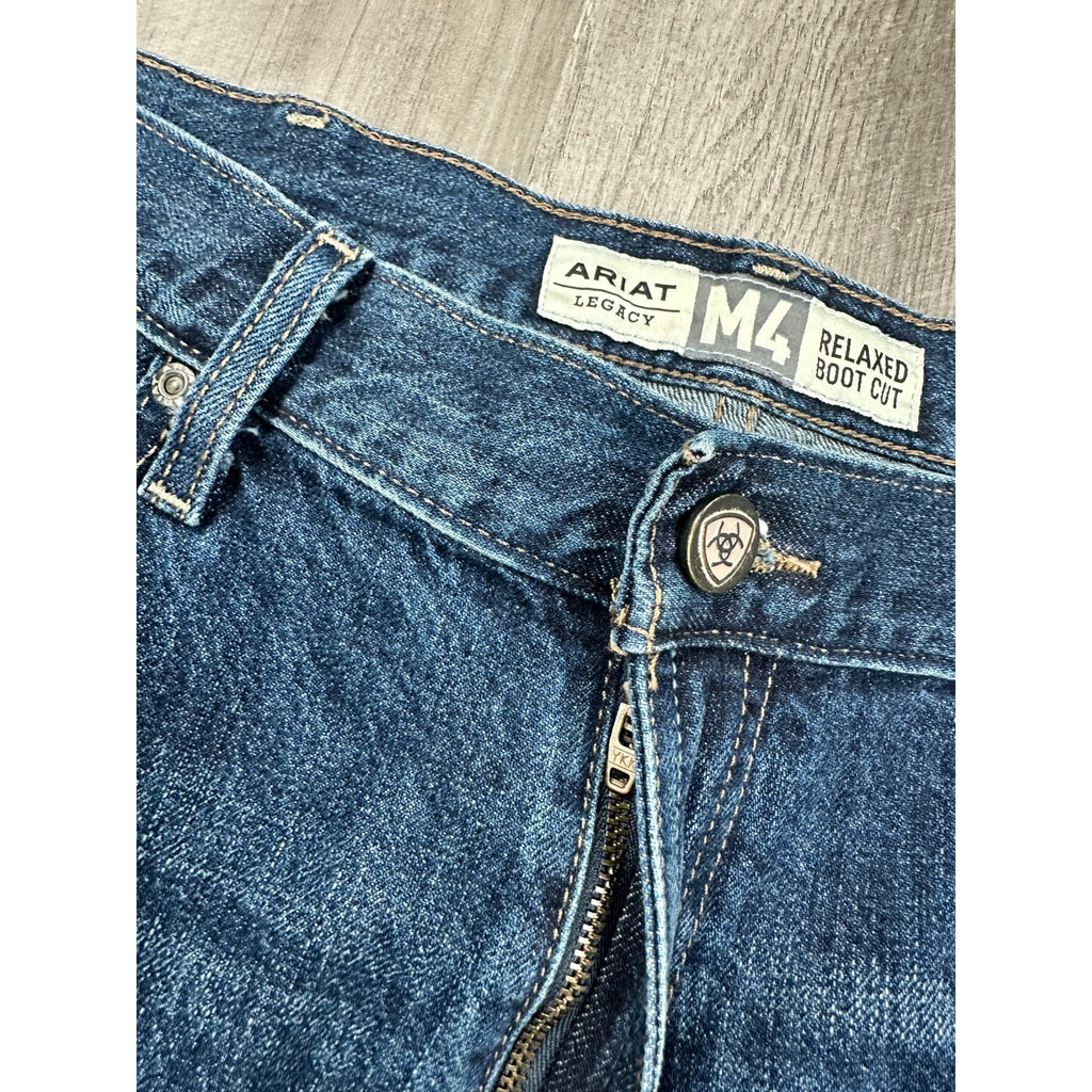 Ariat M4 Low Rise Legacy Boot Cut Jean in Roadhouse — 38x32 // Preowned