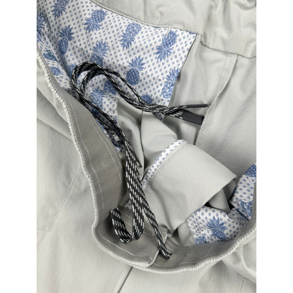 Tommy Bahama Chip Shot Pull On Performance Shorts in Gray — Size 2XLB // Preowned