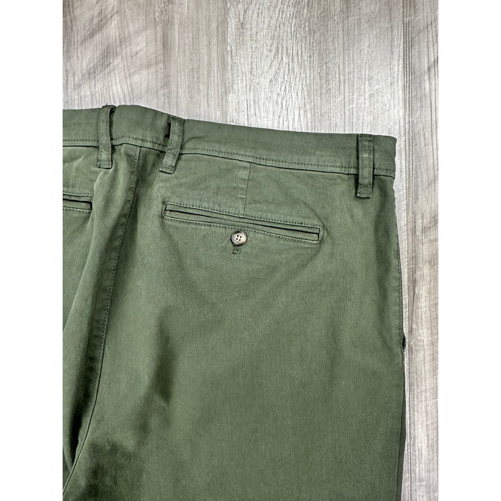 Liverpool Chino Twill Trouser Jeans — Size 38x32 // Preowned