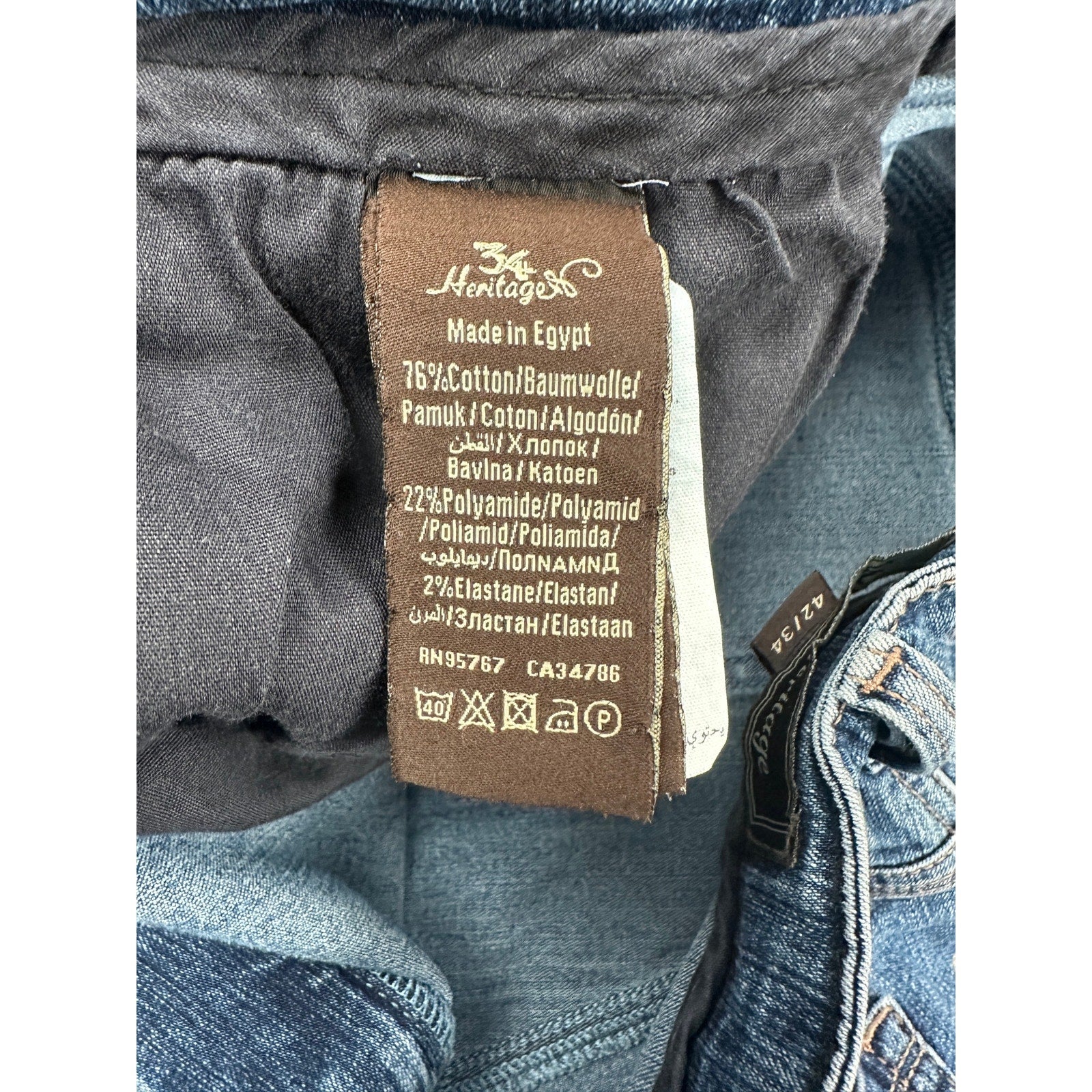 34 Heritage Charisma Relaxed Straight Jeans in Blue — Size 42x34 // Preowned