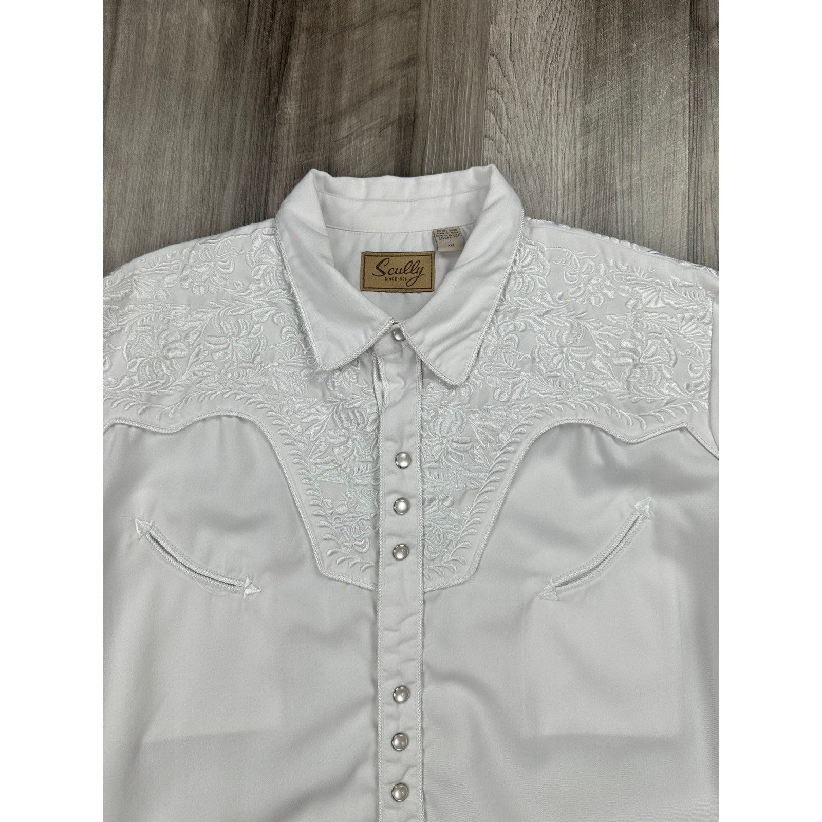 Scully Legends Gunfighter Floral Embroidered Pearl Snap Shirt in White — Size 2XL // Preowned