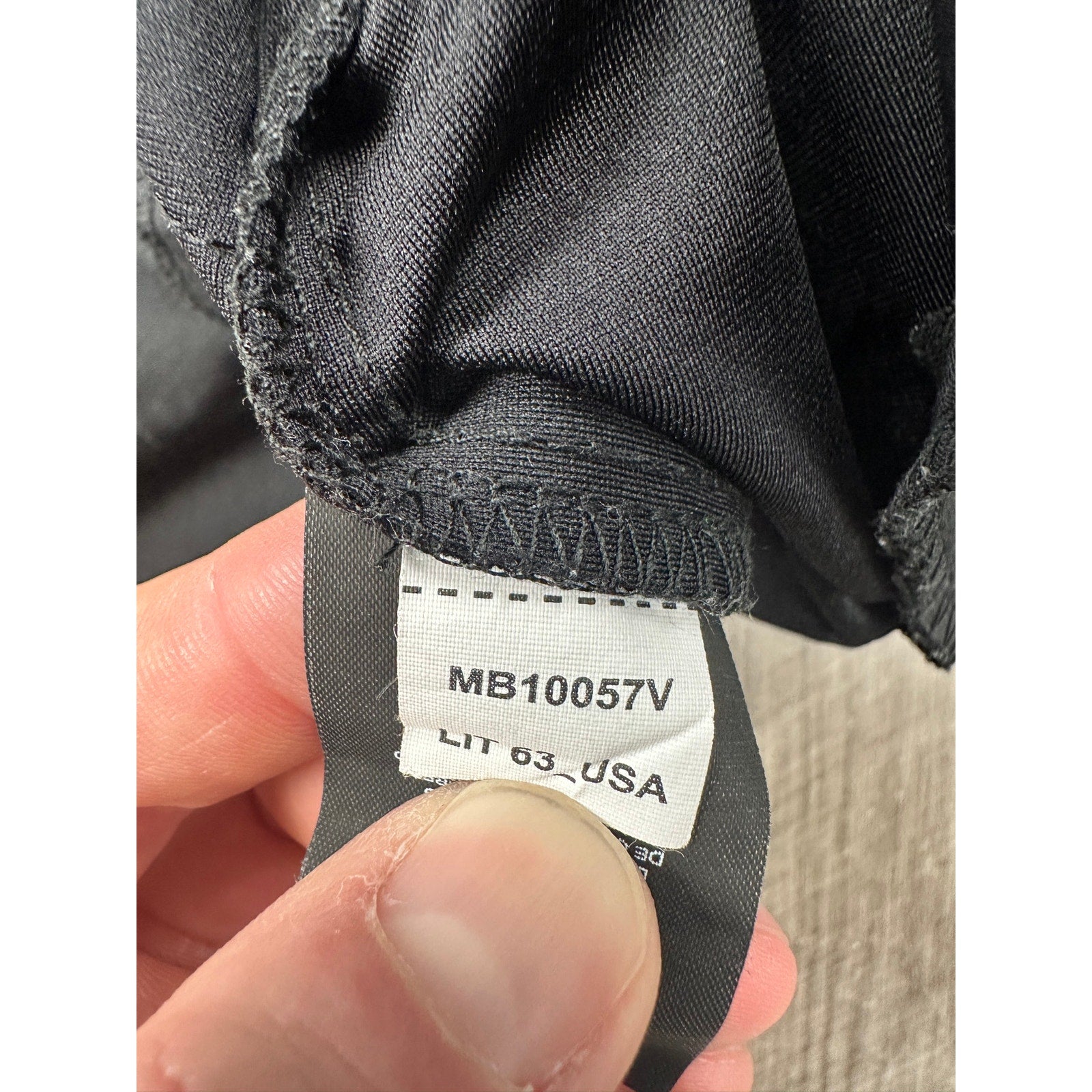 Cuts Clothing AO Slim Fit Jogger Chinos in Black — Size XL // Preowned