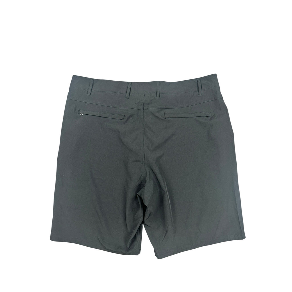 Section 119 x Grateful Dead Dancing Skeleton Performance Golf Shorts in Black — Size 42
