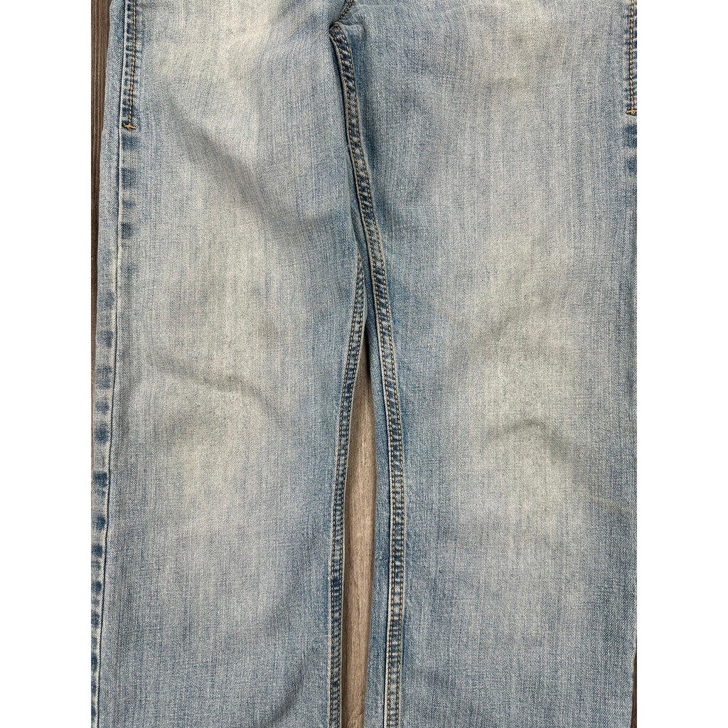 Wrangler Retro Slim Straight Jeans in Blue — Size 30x32 // Preowned