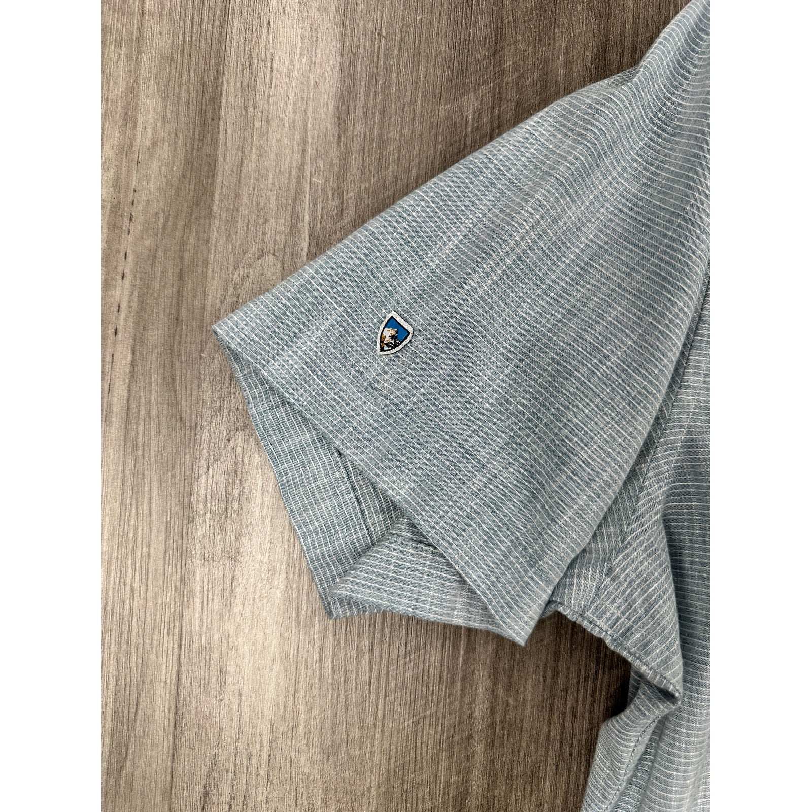 Kuhl Karib Short Sleeve Button Down in Blue Gray and White — Size XL // Preowned