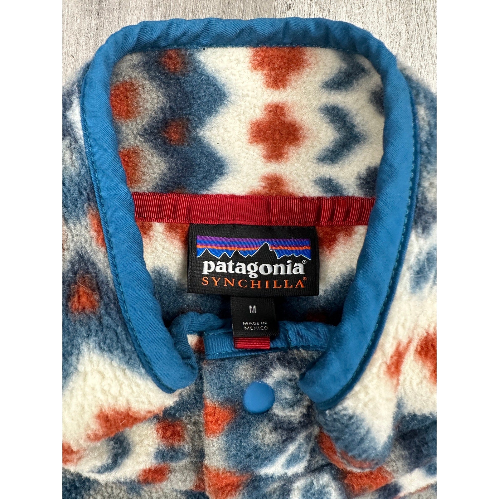 Patagonia Synchilla Snap-T Pullover in Delta Aztec Blue — Size Medium // Preowned