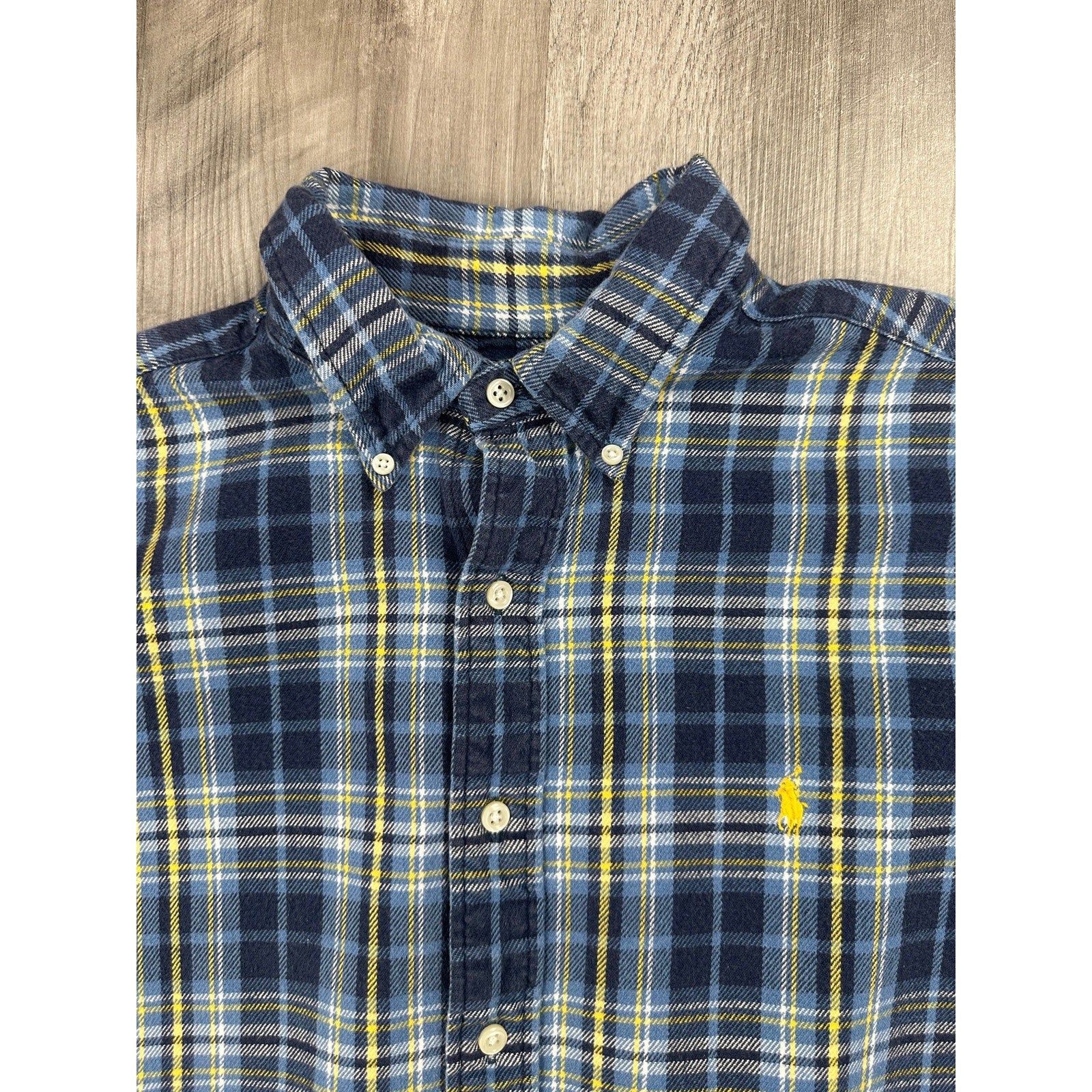 Ralph Lauren Vintage Classic Fit Flannel Plaid Long Sleeve Button Down in Navy Blue Yellow and White — Size Large // Preowned