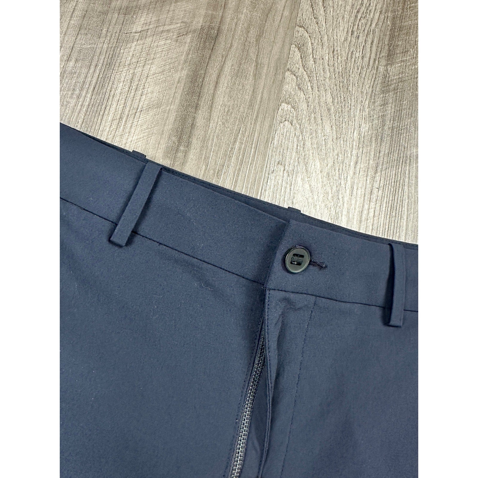Western Rise Evolution Hybrid Chino Shorts in Navy — Size 35 // Preowned
