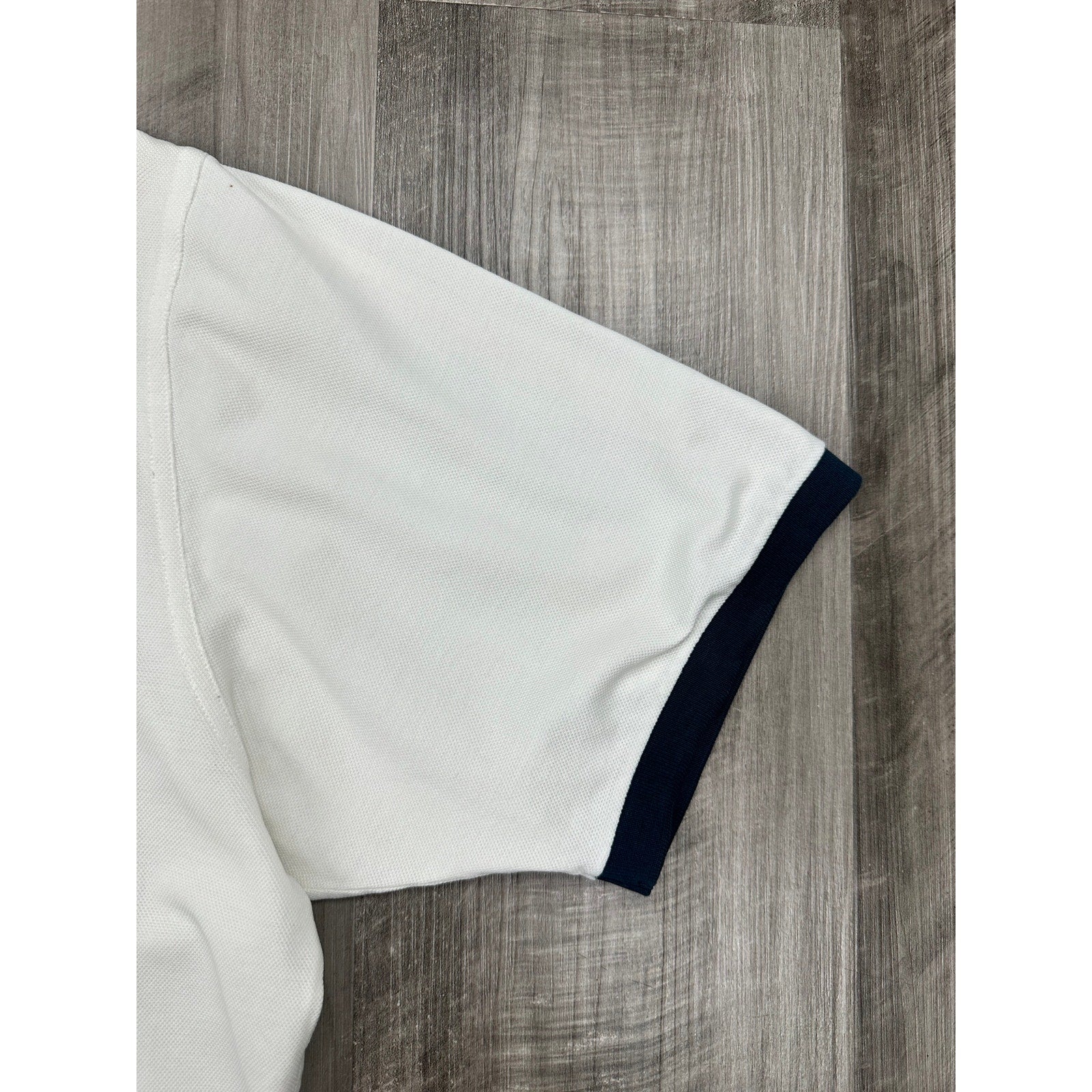 Paul & Shark Yachting Made in Italy Vintage Rainbow Stripe Collar Polo in White with Rainbow — Size Large // Preowned