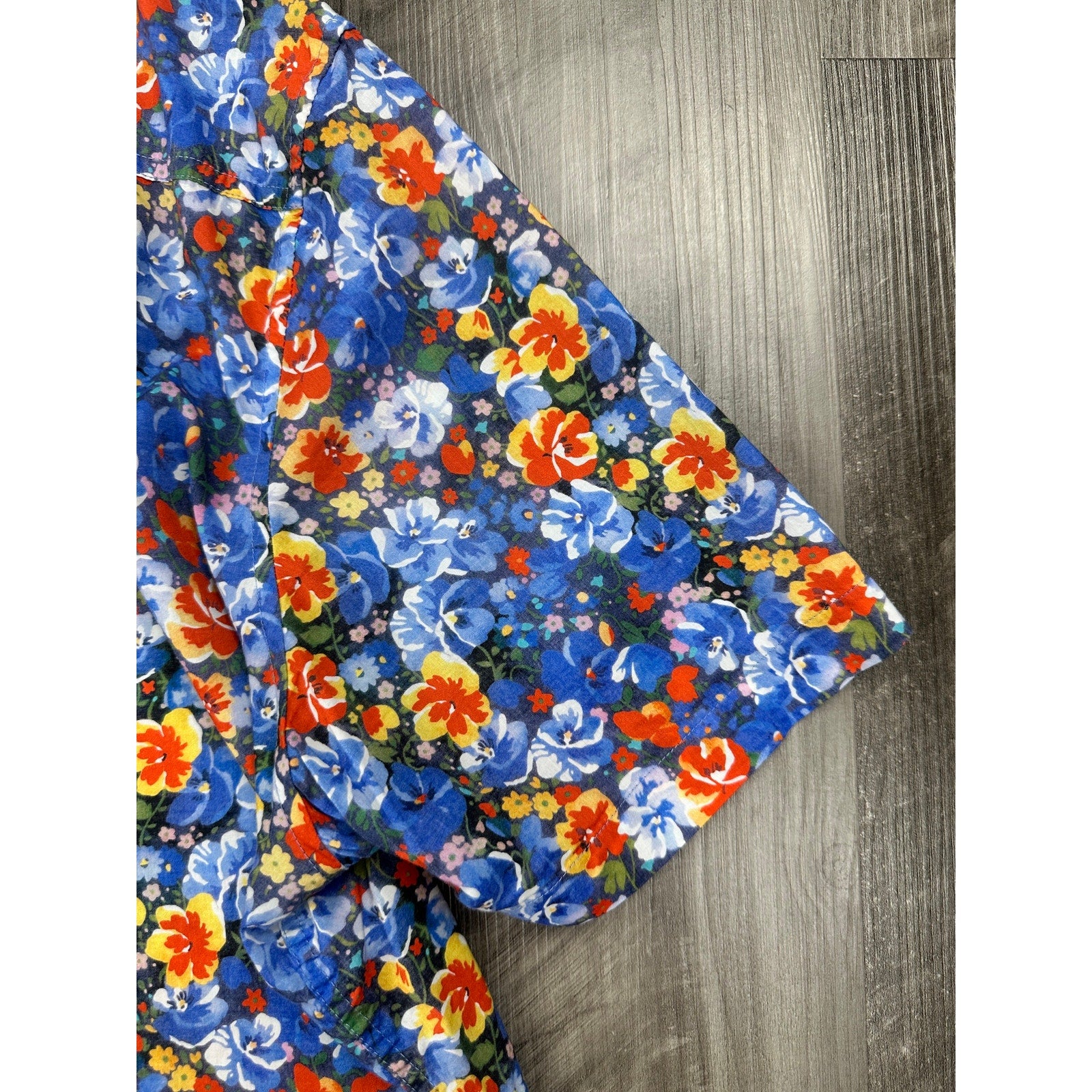 Johnnie-O Barren Hangin' Out Hawaiian Floral Short Sleeve Shirt in Oceanside — Size XL // Preowned