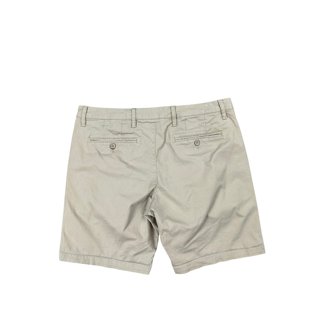 UNTUCKit St. Vincent 9-Inch Chino Shorts in Tan — Size 36 // Preowned