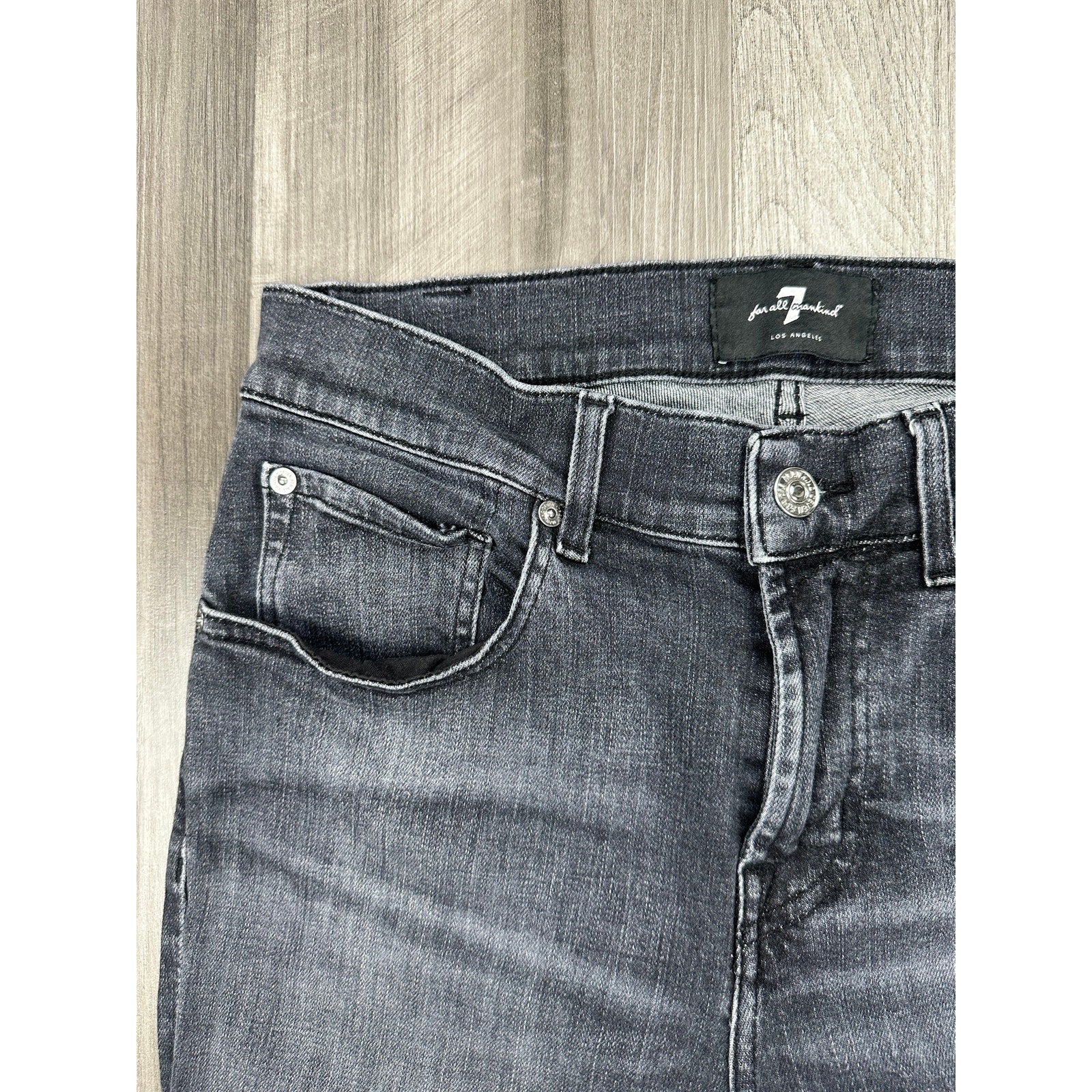 7 For All Mankind Skinny Stretch Jeans in Washed Black — Size 29 // Preowned