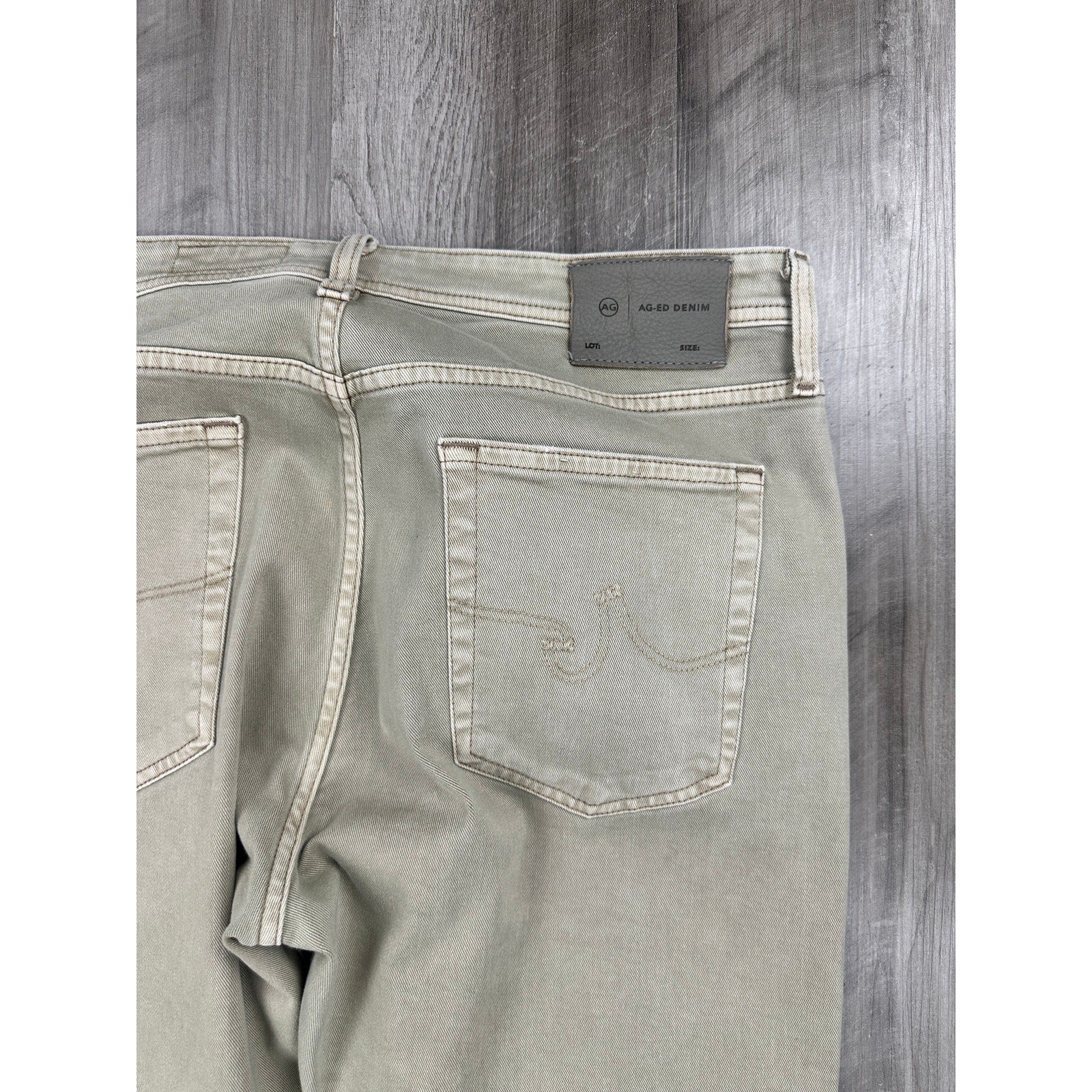 AG Adriano Goldschmied Denim Everett Slim Straight Jean in Beige Khaki — Size 36x32 // Preowned