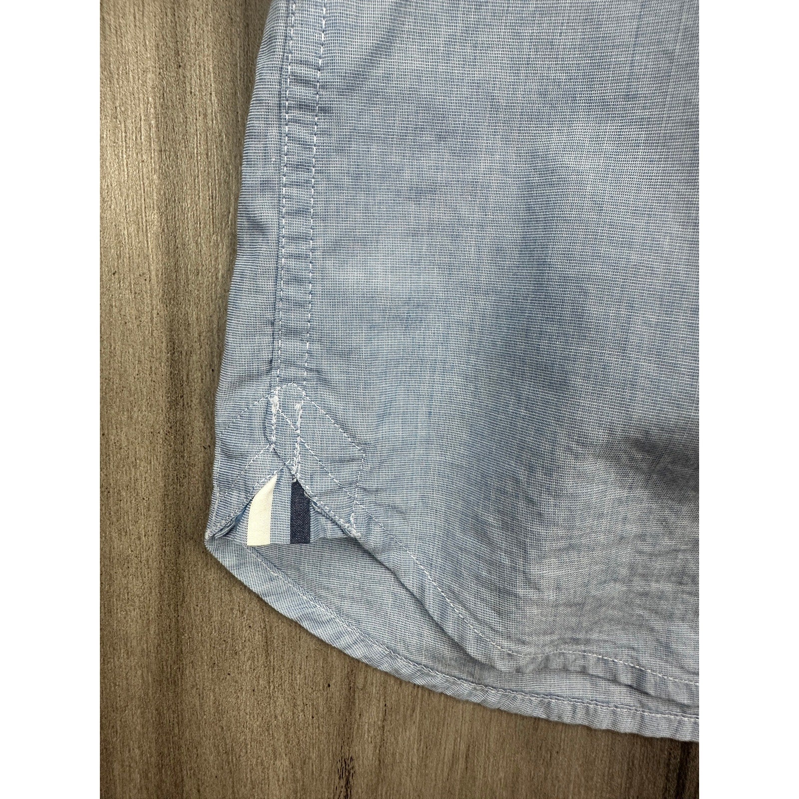Fred Perry Slim Fit Short Sleeve Button Down in Blue — Size XL // Preowned