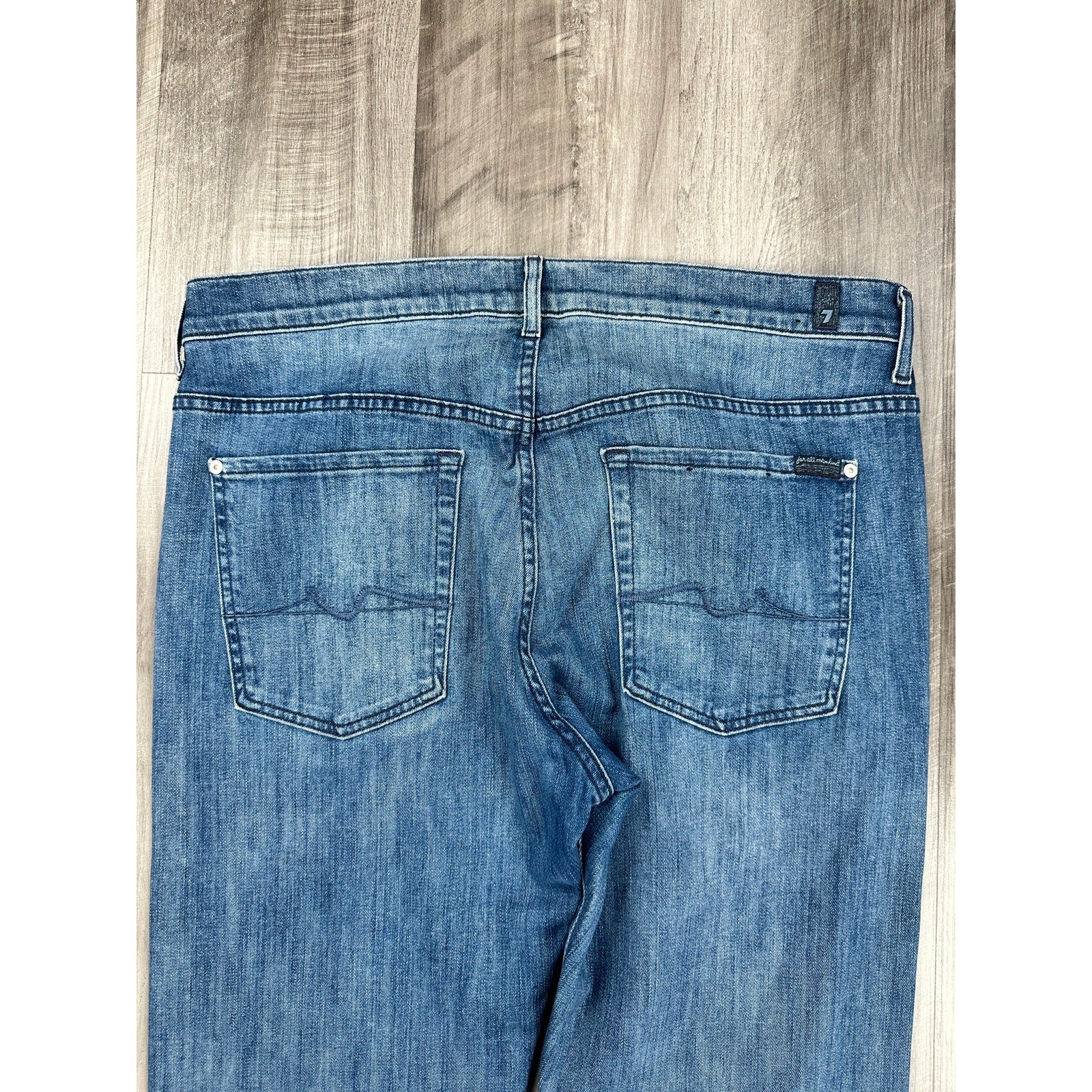 7 For All Mankind Austyn Luxe Performance Relaxed Straight Leg Jean in Medium Wash — Size 36