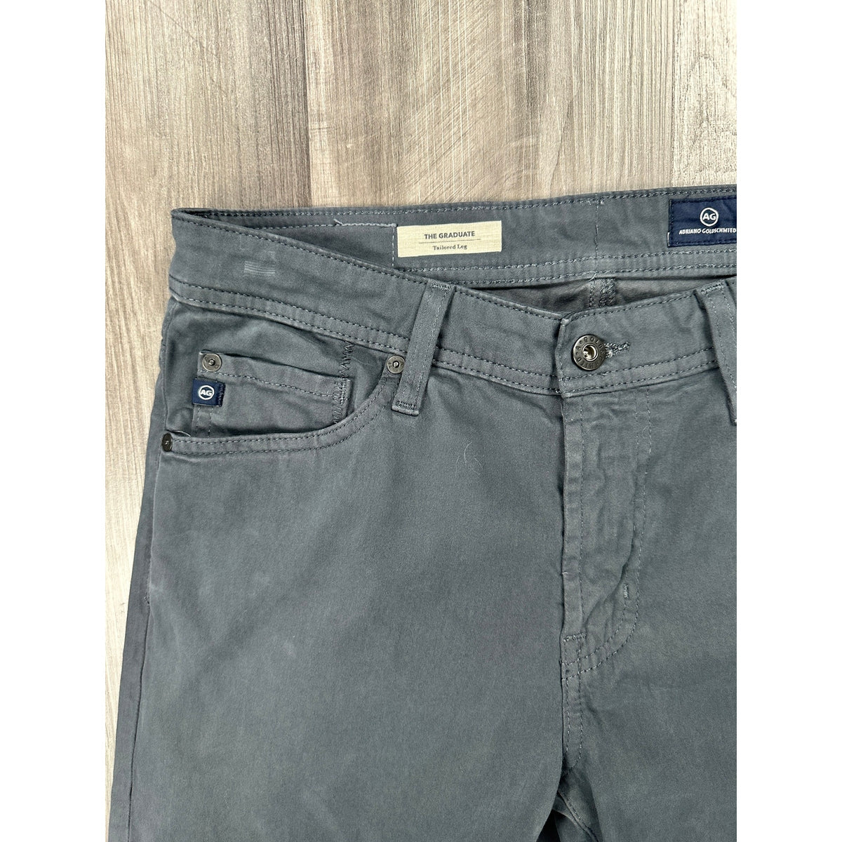 AG Adriano Goldschmied The Graduate Tailored Leg Sueded Brushed Sateen Chino Jeans — Size 30 // Preowned