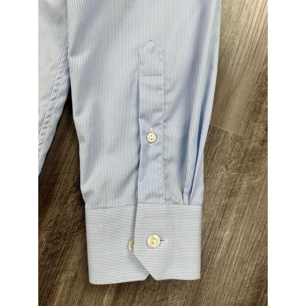 Eton Contemporary Signature Twill Long Sleeve Button Down in Light Blue and White — Size Large // Preowned