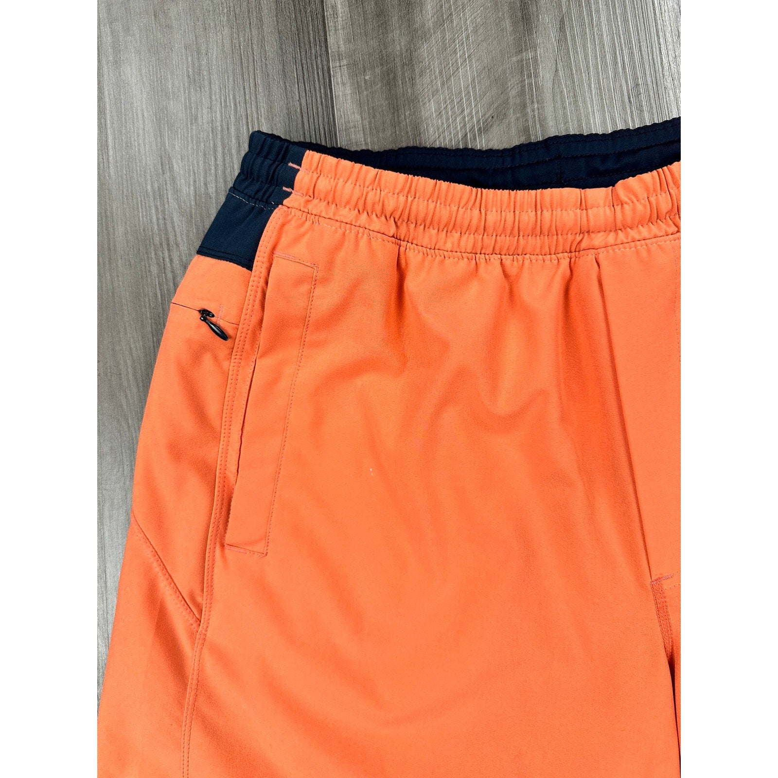 Birddogs Lined Gym Training Shorts in Peach and Navy — Size Large Extended // Preowned