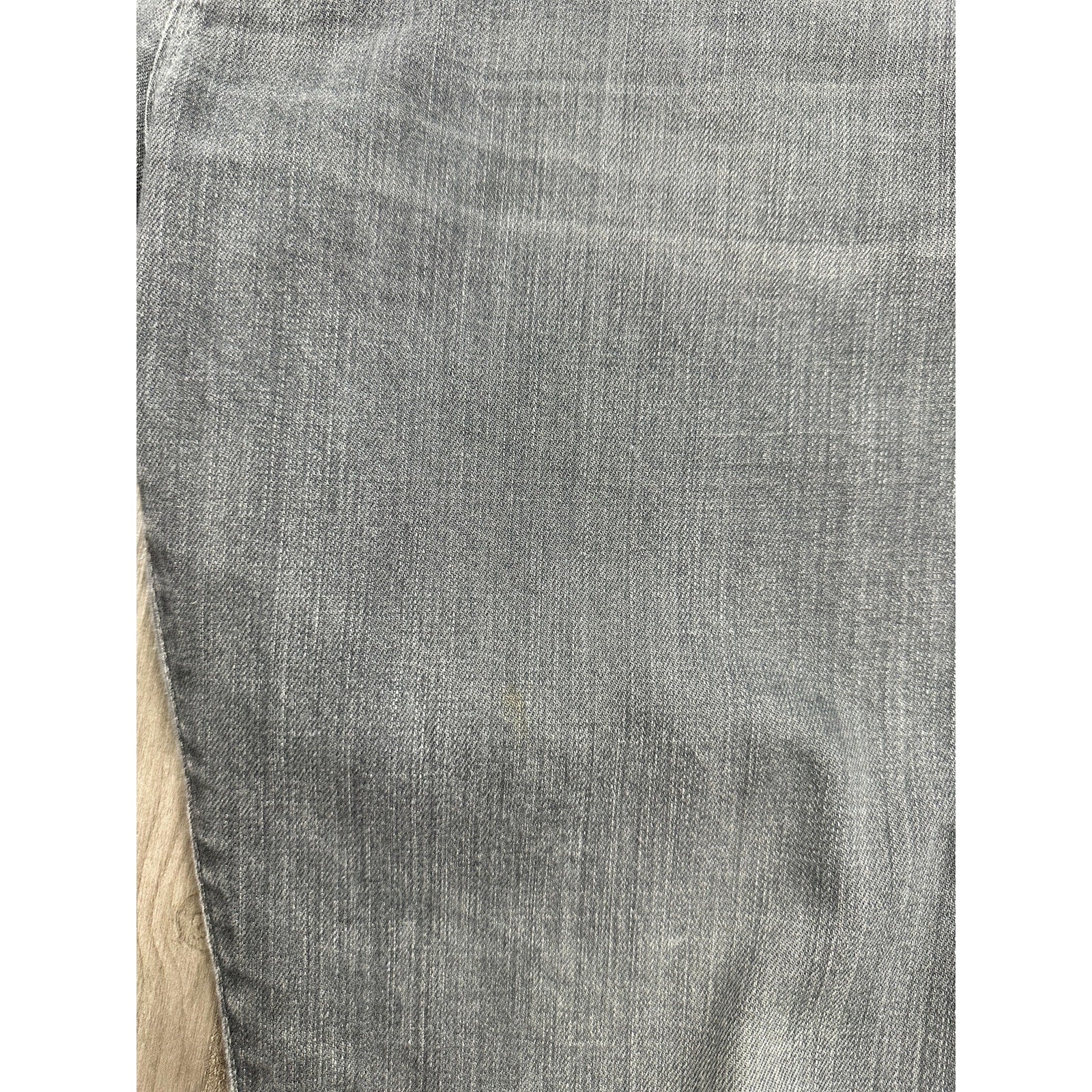 AG Adriano Goldschmied The Graduate Tailored Leg Jean in Gray — Size 34 // Preowned