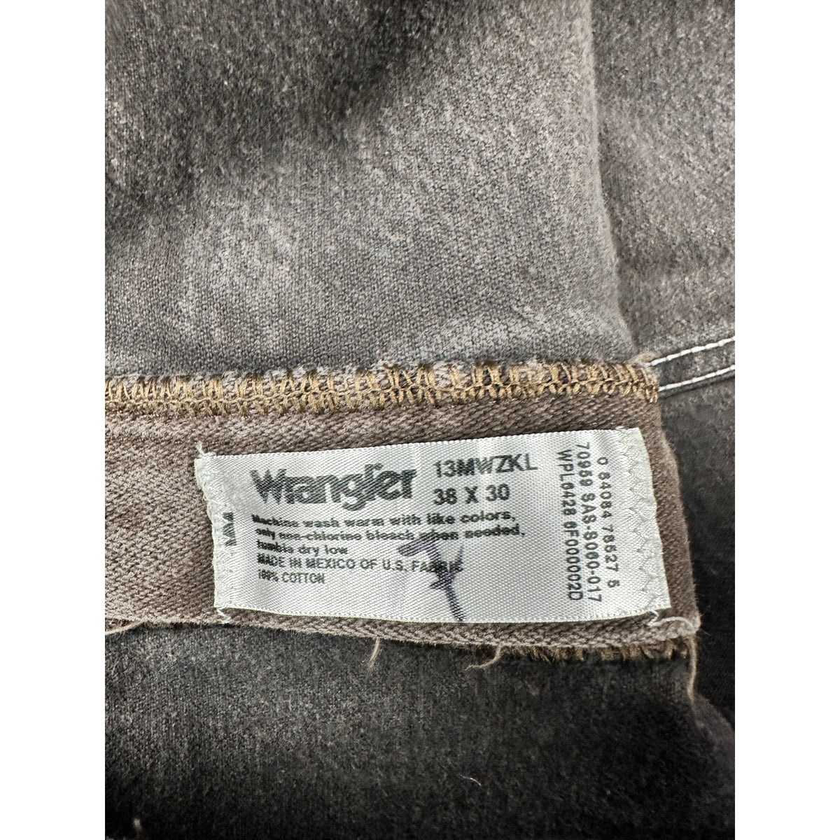 Wrangler Cowboy Cut Original Straight Fit Jeans — Size 38x30 // Preowned