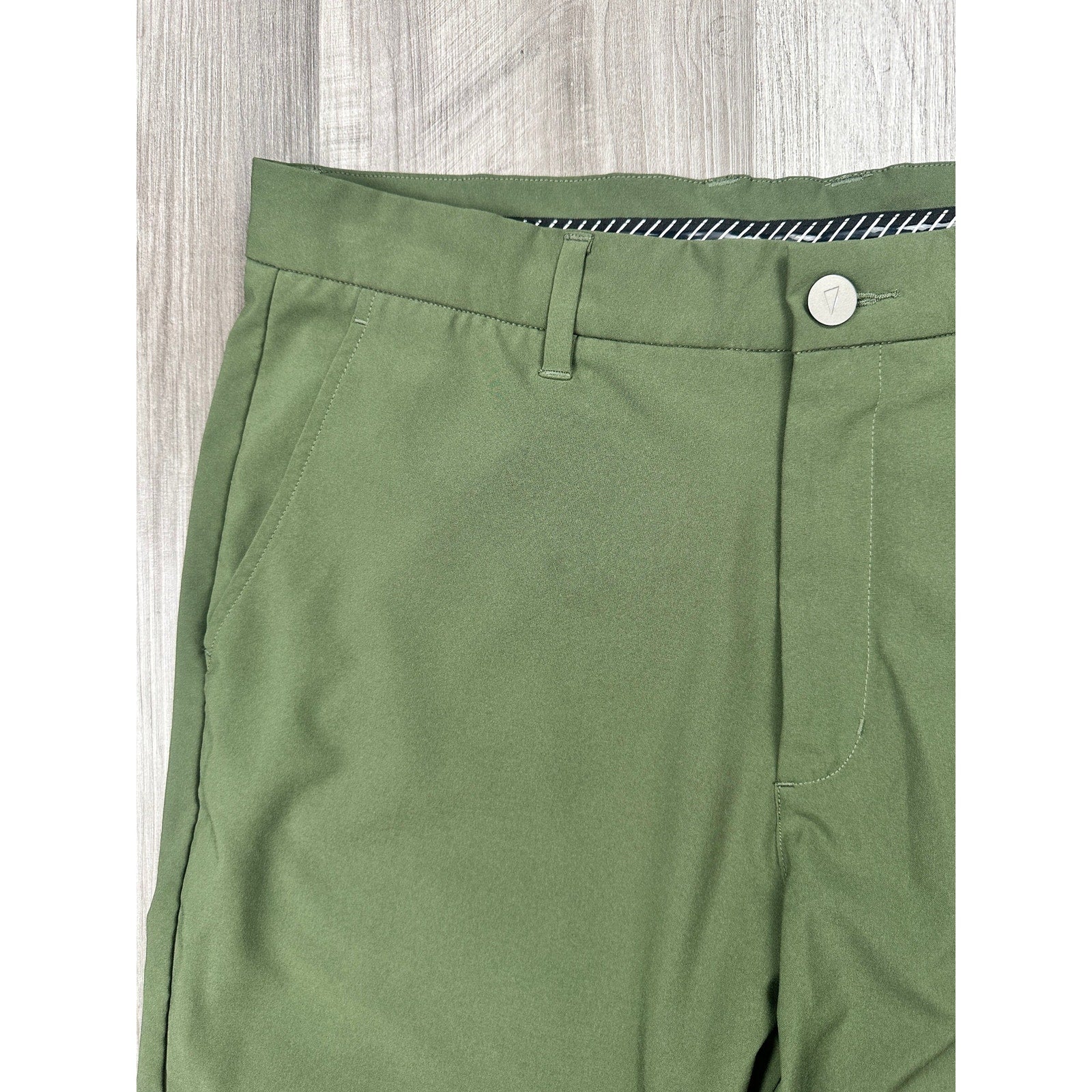 Primo Performance Golf Jogger Pants in Olive Green — Size 34 // Preowned