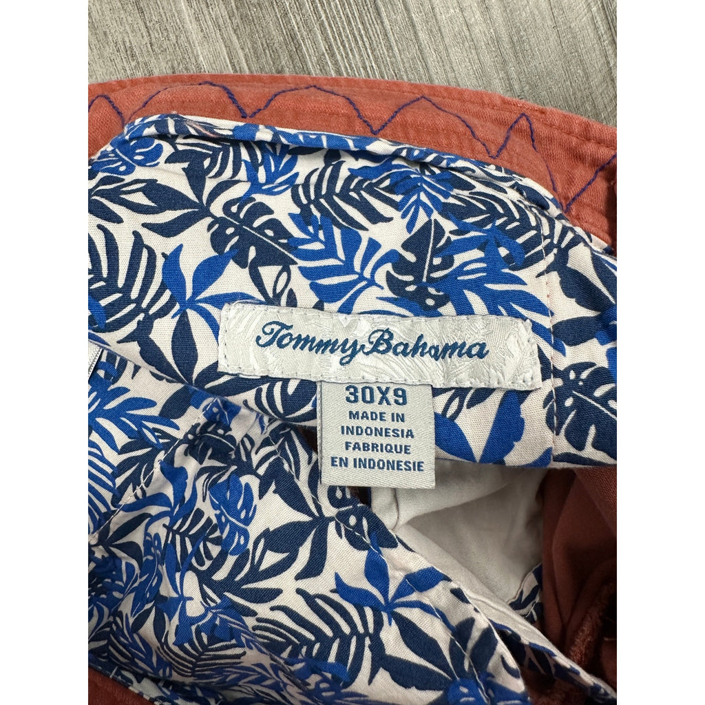 Tommy Bahama Cabo Coast Cargo 9" Shorts in Desert Red — Size 30