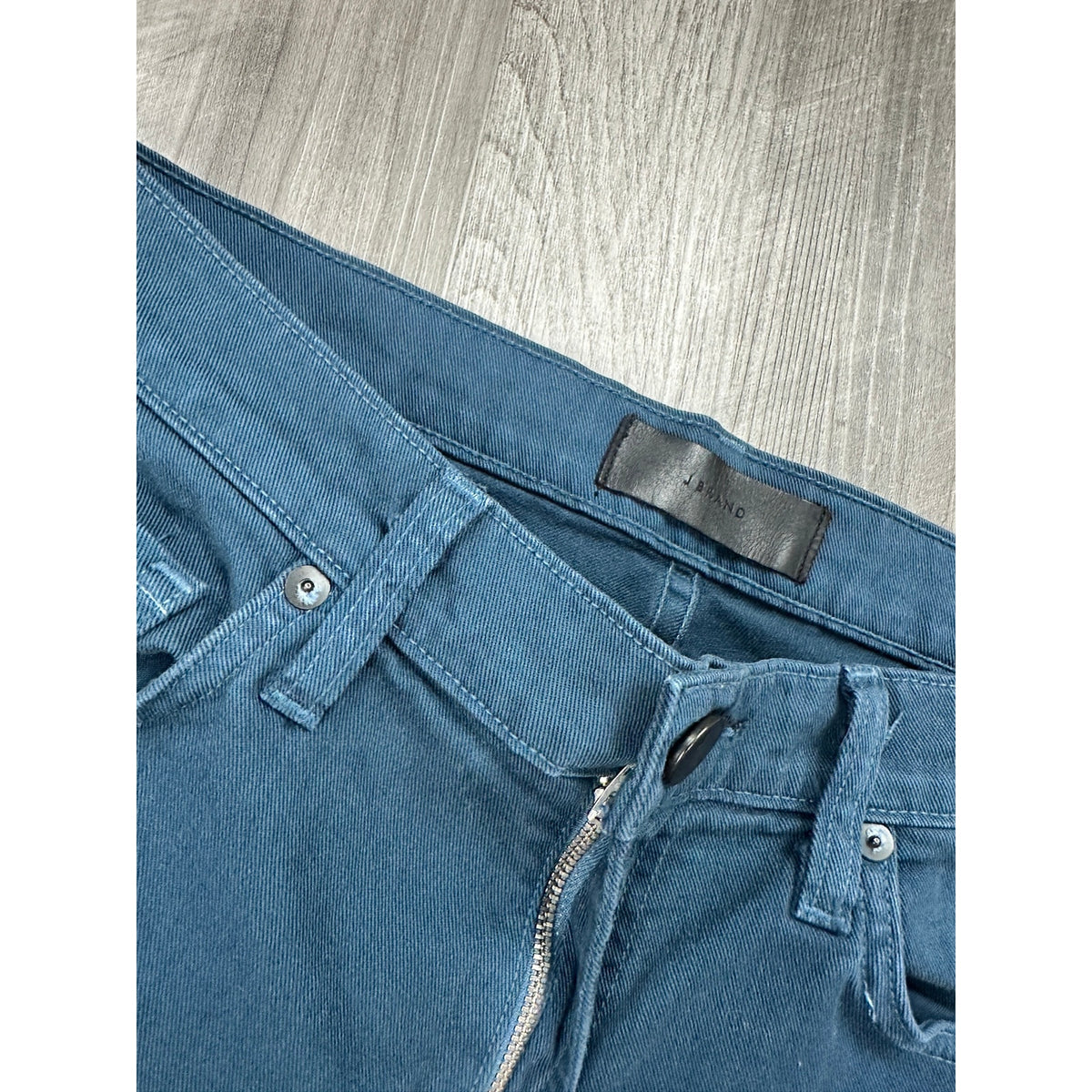 J Brand Tyler Slim Fit Province Jeans — Size 32 // Preowned