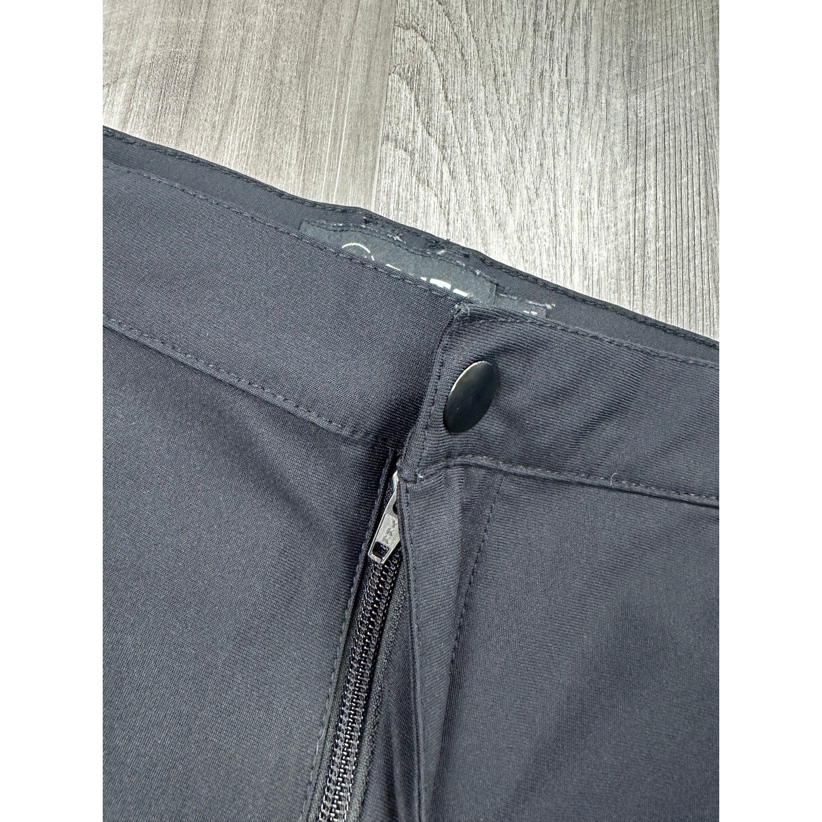 Cuts Clothing AO Slim Fit Jogger Chinos in Black — Size XL // Preowned