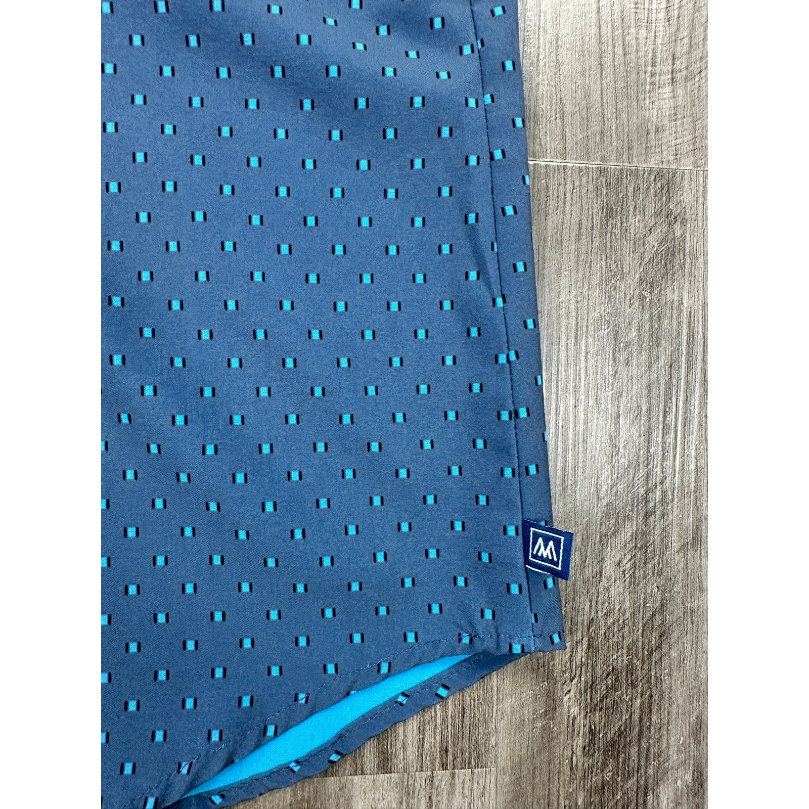 Mizzen+Main Leeward Performance Stretch Standard Fit Short Sleeve Button Down in Gray, Turquoise and Black — Size Large // Preowned