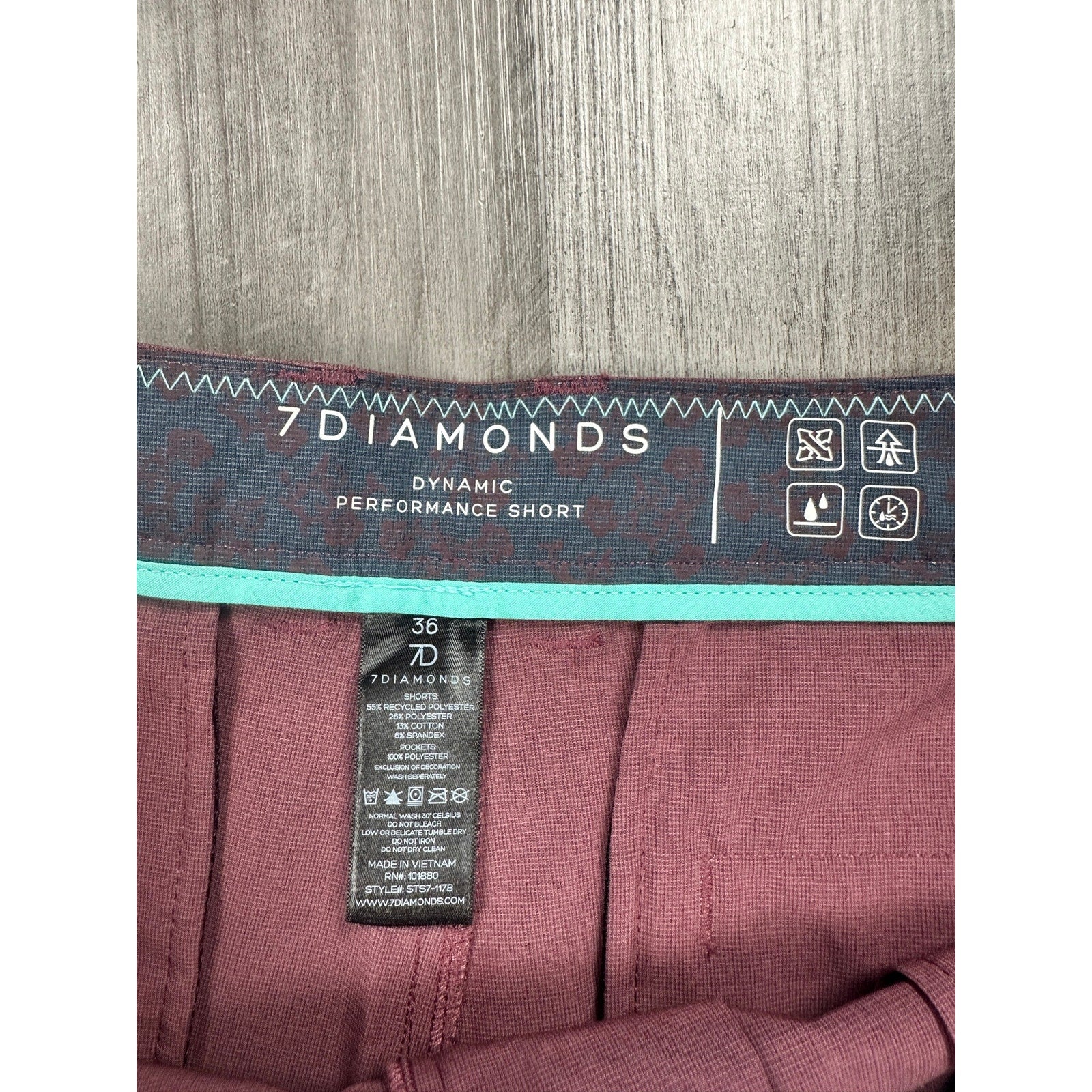 7 Diamonds Dynamic 7-Inch Hybrid Performance Shorts in Maroon — Size 36