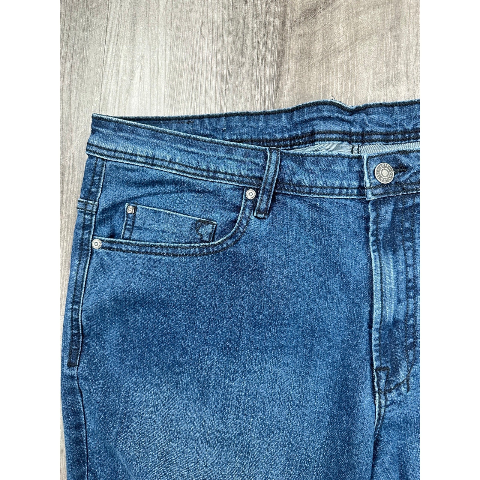 Buffalo David Bitton Jackson Slim Straight Jean in Medium Wash — 40x30