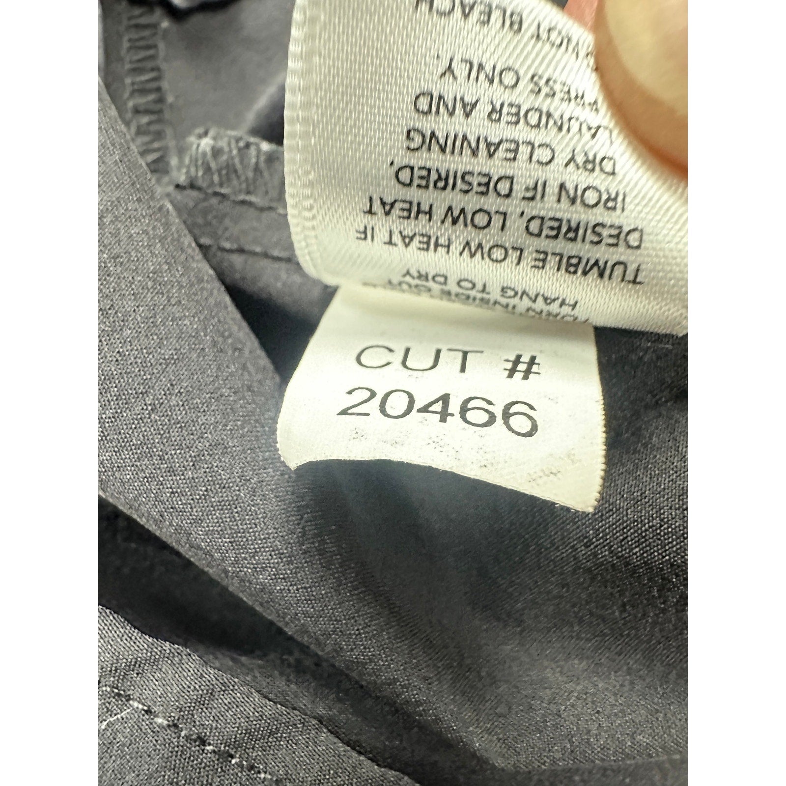 Mizzen+Main Leeward Collection Solid Trim Fit Long Sleeve Shirt in Black — Size Large // Preowned