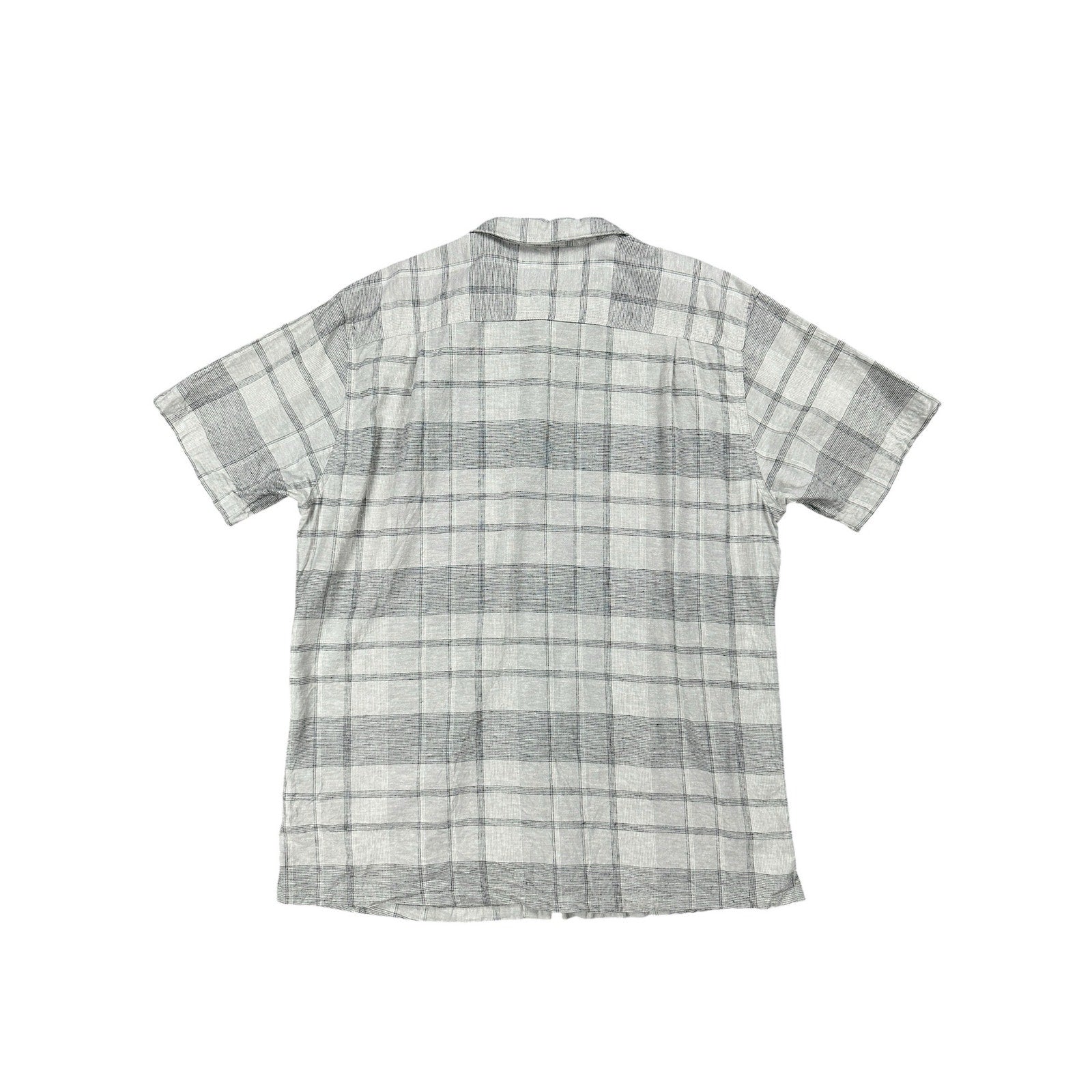Patagonia Back Step Shore Plaid Short Sleeve Shirt in Salt Grey — Size Large // Preowned