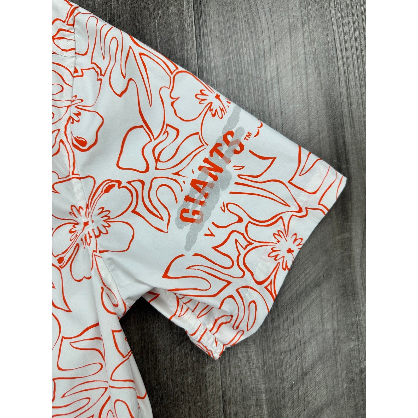Reyn Spooner San Francisco Giants MLB Genuine Merchandise Hawaiian Short Sleeve in White, Orange and Grey — Size Medium // Preowned
